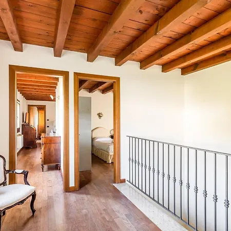 Elegant&superior Scuderia Molin *